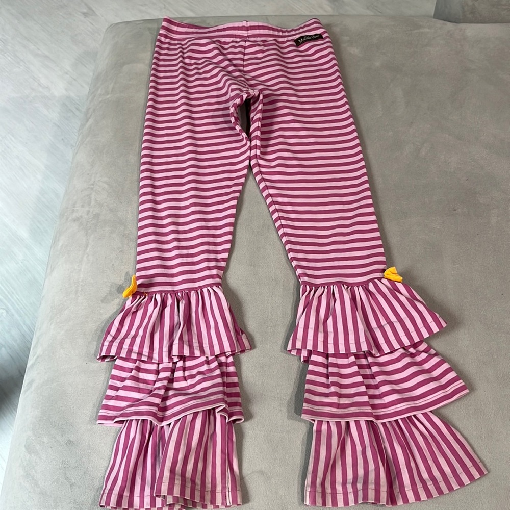Matilda Jane bennies. Triple bottom ruffle like new.  Size 8